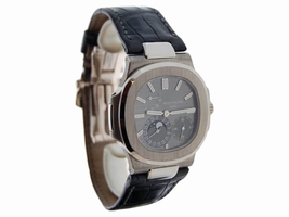 Patek Philippe Nautilus 5712G 18K White Gold Automatic Mens Patek Philippe