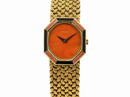 Piaget P341D2 18K Yellow Gold with Coral & Onyx Vintage 26.5mm Womens Piaget