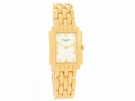 Patek Philippe Gondolo 4824 18K Yellow Gold Quartz 22mm Womens Patek Philippe